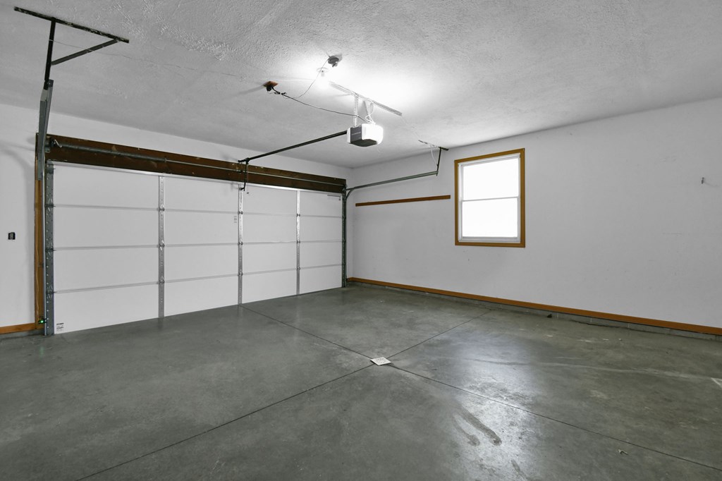 1508 Beal Rd, Mansfield, Ohio 44903, 2 Bedrooms Bedrooms, ,2 BathroomsBathrooms,Residential,For Sale,Beal Rd,9073476