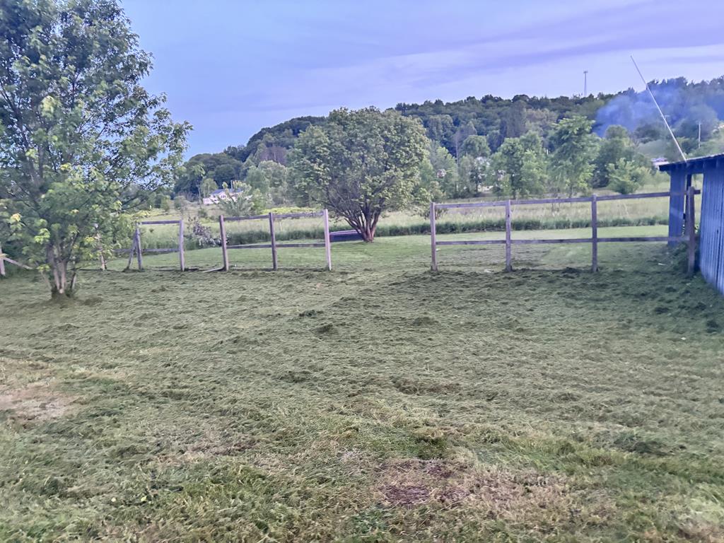 4304 Ceramic Rd, Crooksville, Ohio 43731, 3 Bedrooms Bedrooms, ,1 BathroomBathrooms,Residential,For Sale,Ceramic Rd,9073479