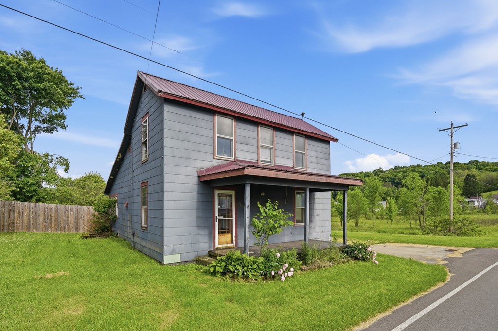 4304 Ceramic Rd, Crooksville, Ohio 43731, 3 Bedrooms Bedrooms, ,1 BathroomBathrooms,Residential,For Sale,Ceramic Rd,9073479