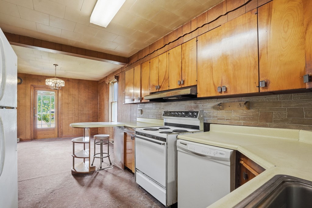 4304 Ceramic Rd, Crooksville, Ohio 43731, 3 Bedrooms Bedrooms, ,1 BathroomBathrooms,Residential,For Sale,Ceramic Rd,9073479