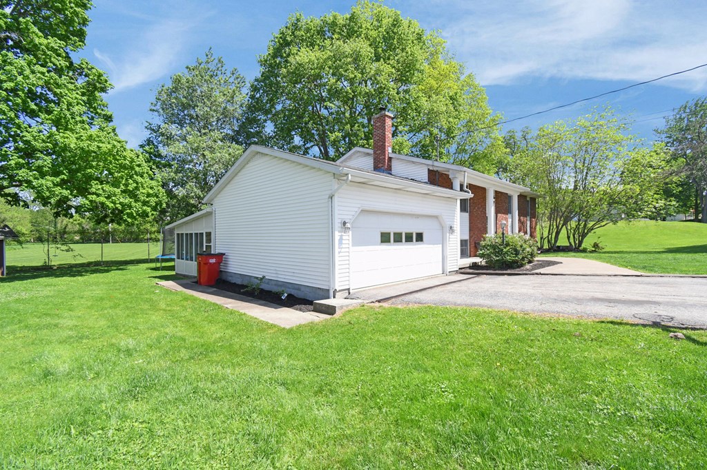 422 Willow Circle, Plymouth, Ohio 44865, 3 Bedrooms Bedrooms, ,2 BathroomsBathrooms,Residential,For Sale,Willow Circle,9073480