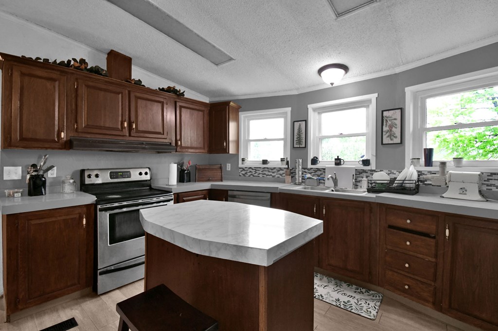 5100 Township Road 96, Fredericktown, Ohio 43019, 3 Bedrooms Bedrooms, ,2 BathroomsBathrooms,Residential,For Sale,Township Road 96,9073485 5100 Township Road 96, Fredericktown, Ohio 43019, 3 Bedrooms Bedrooms, ,2 BathroomsBathrooms,Residential,For Sale,Township Road 96,9073485
