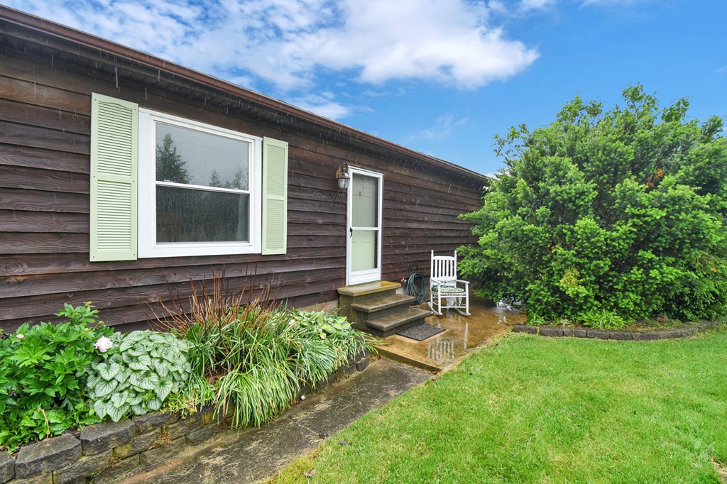 5100 Township Road 96, Fredericktown, Ohio 43019, 3 Bedrooms Bedrooms, ,2 BathroomsBathrooms,Residential,For Sale,Township Road 96,9073485 5100 Township Road 96, Fredericktown, Ohio 43019, 3 Bedrooms Bedrooms, ,2 BathroomsBathrooms,Residential,For Sale,Township Road 96,9073485