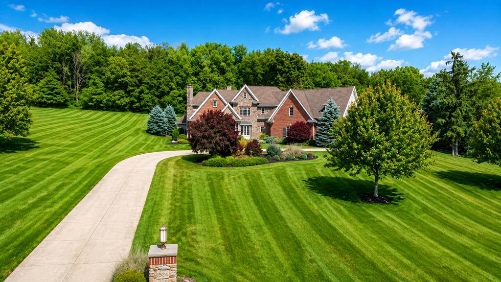1524 Charolais Drive, Mansfield, Ohio 44903, 7 Bedrooms Bedrooms, ,6 BathroomsBathrooms,Residential,For Sale,Charolais Drive,9073489 1524 Charolais Drive, Mansfield, Ohio 44903, 7 Bedrooms Bedrooms, ,6 BathroomsBathrooms,Residential,For Sale,Charolais Drive,9073489