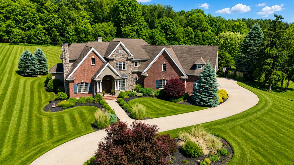 1524 Charolais Drive, Mansfield, Ohio 44903, 7 Bedrooms Bedrooms, ,6 BathroomsBathrooms,Residential,For Sale,Charolais Drive,9073489 1524 Charolais Drive, Mansfield, Ohio 44903, 7 Bedrooms Bedrooms, ,6 BathroomsBathrooms,Residential,For Sale,Charolais Drive,9073489