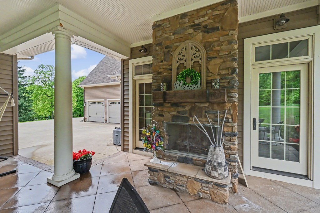 1524 Charolais Drive, Mansfield, Ohio 44903, 7 Bedrooms Bedrooms, ,6 BathroomsBathrooms,Residential,For Sale,Charolais Drive,9073489 1524 Charolais Drive, Mansfield, Ohio 44903, 7 Bedrooms Bedrooms, ,6 BathroomsBathrooms,Residential,For Sale,Charolais Drive,9073489
