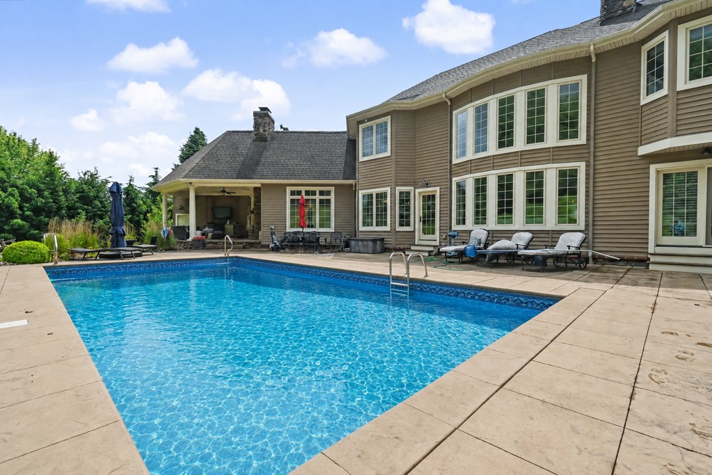1524 Charolais Drive, Mansfield, Ohio 44903, 7 Bedrooms Bedrooms, ,6 BathroomsBathrooms,Residential,For Sale,Charolais Drive,9073489 1524 Charolais Drive, Mansfield, Ohio 44903, 7 Bedrooms Bedrooms, ,6 BathroomsBathrooms,Residential,For Sale,Charolais Drive,9073489