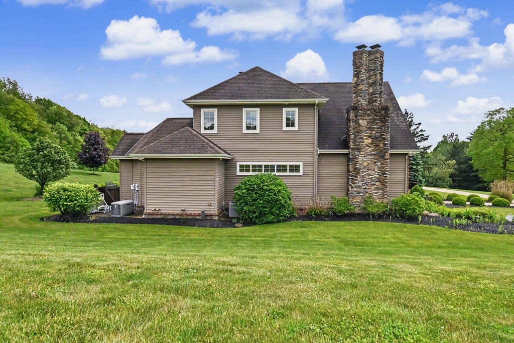 1524 Charolais Drive, Mansfield, Ohio 44903, 7 Bedrooms Bedrooms, ,6 BathroomsBathrooms,Residential,For Sale,Charolais Drive,9073489 1524 Charolais Drive, Mansfield, Ohio 44903, 7 Bedrooms Bedrooms, ,6 BathroomsBathrooms,Residential,For Sale,Charolais Drive,9073489