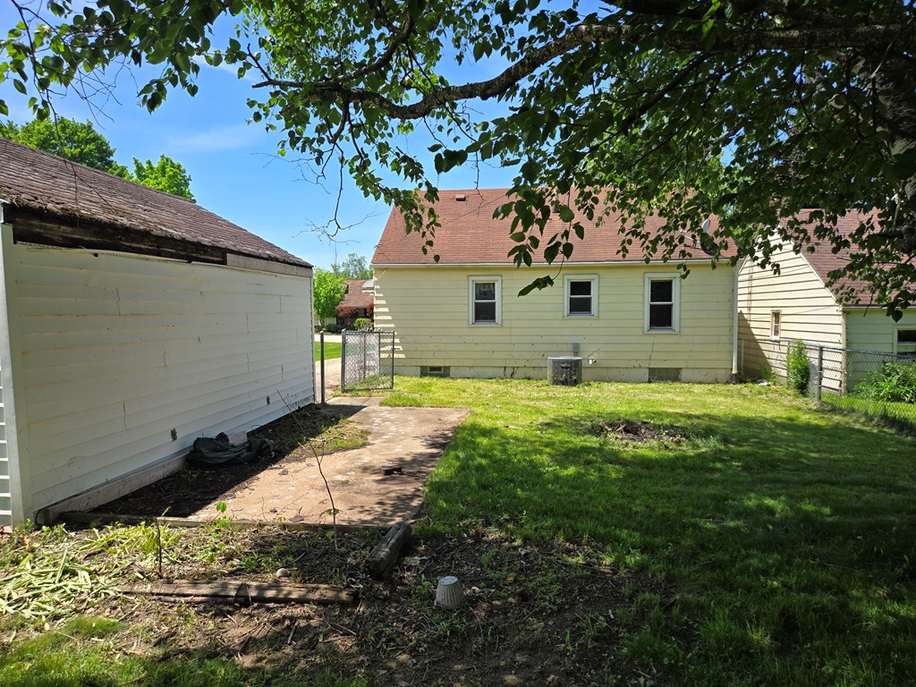 490 Dyas Drive, Mansfield, Ohio 44905, 3 Bedrooms Bedrooms, ,1 BathroomBathrooms,Residential,For Sale,Dyas Drive,9073496 490 Dyas Drive, Mansfield, Ohio 44905, 3 Bedrooms Bedrooms, ,1 BathroomBathrooms,Residential,For Sale,Dyas Drive,9073496