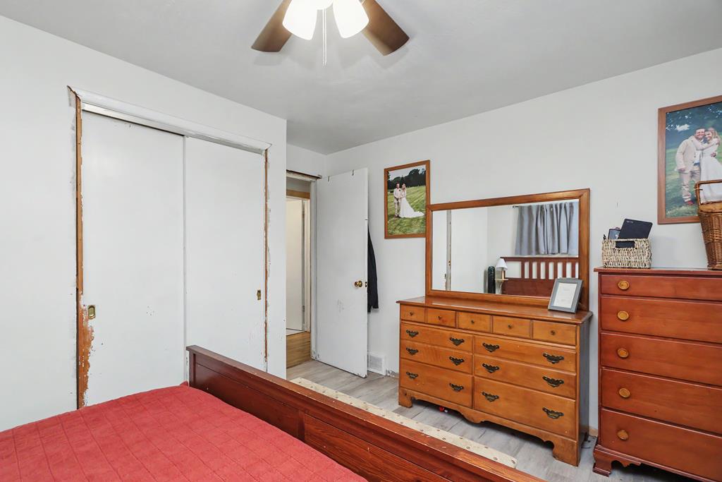 1106 Oakdale Drive, Mansfield, Ohio 44905, 2 Bedrooms Bedrooms, ,1 BathroomBathrooms,Residential,For Sale,Oakdale Drive,9073501