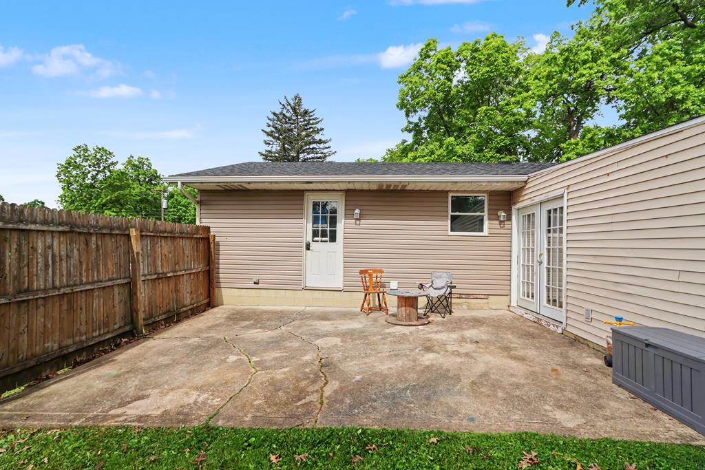 1106 Oakdale Drive, Mansfield, Ohio 44905, 2 Bedrooms Bedrooms, ,1 BathroomBathrooms,Residential,For Sale,Oakdale Drive,9073501