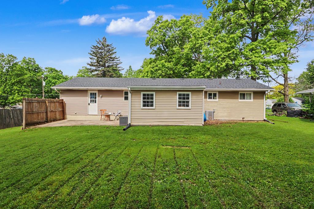 1106 Oakdale Drive, Mansfield, Ohio 44905, 2 Bedrooms Bedrooms, ,1 BathroomBathrooms,Residential,For Sale,Oakdale Drive,9073501