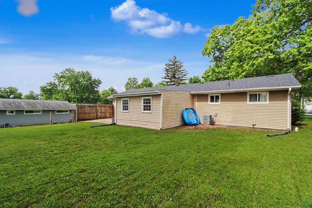 1106 Oakdale Drive, Mansfield, Ohio 44905, 2 Bedrooms Bedrooms, ,1 BathroomBathrooms,Residential,For Sale,Oakdale Drive,9073501