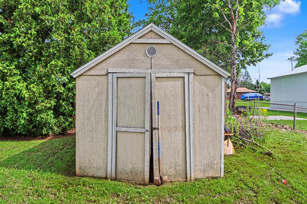1106 Oakdale Drive, Mansfield, Ohio 44905, 2 Bedrooms Bedrooms, ,1 BathroomBathrooms,Residential,For Sale,Oakdale Drive,9073501