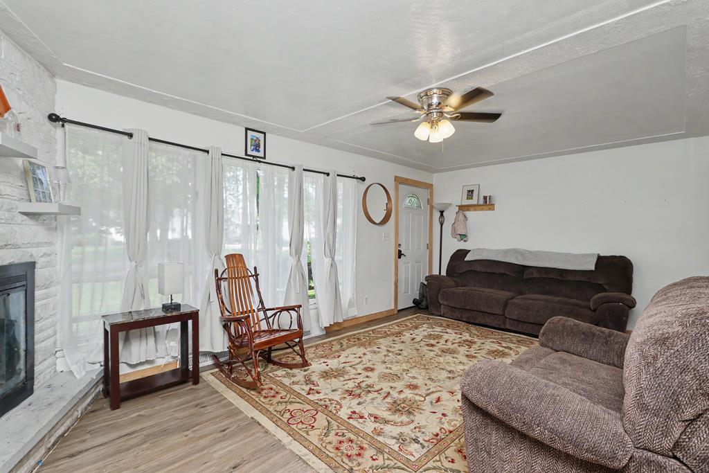 1106 Oakdale Drive, Mansfield, Ohio 44905, 2 Bedrooms Bedrooms, ,1 BathroomBathrooms,Residential,For Sale,Oakdale Drive,9073501