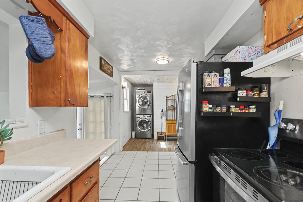 1106 Oakdale Drive, Mansfield, Ohio 44905, 2 Bedrooms Bedrooms, ,1 BathroomBathrooms,Residential,For Sale,Oakdale Drive,9073501