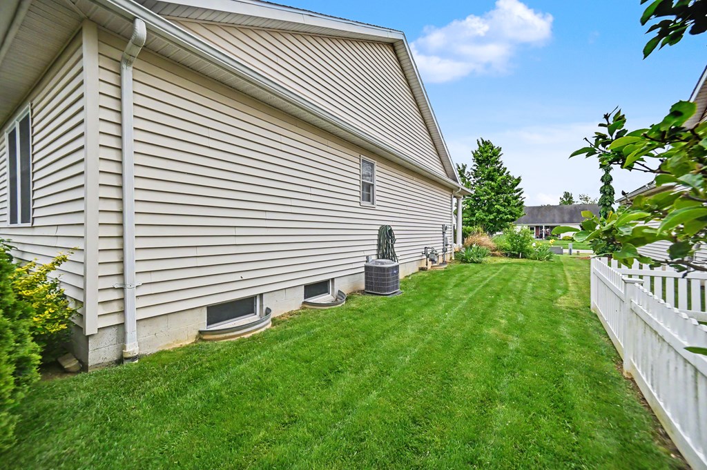 7 Justin Drive, Norwalk, Ohio 44857, 3 Bedrooms Bedrooms, ,2 BathroomsBathrooms,Residential,For Sale,Justin Drive,9073516