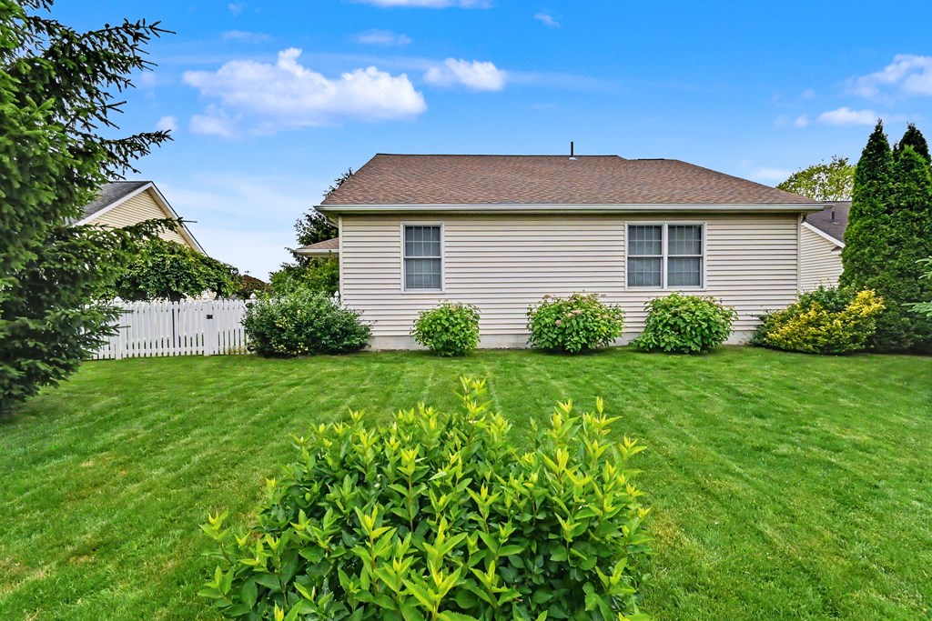 7 Justin Drive, Norwalk, Ohio 44857, 3 Bedrooms Bedrooms, ,2 BathroomsBathrooms,Residential,For Sale,Justin Drive,9073516