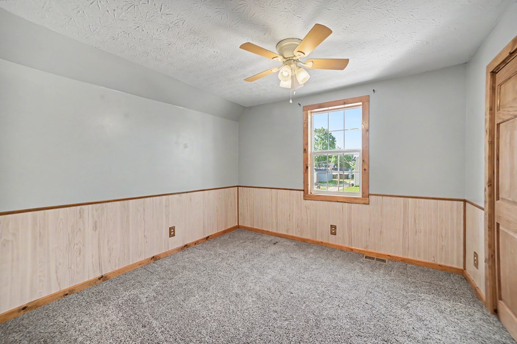 216 W Laurel Street, Willard, Ohio 44890, 3 Bedrooms Bedrooms, ,1 BathroomBathrooms,Residential,For Sale,Laurel Street,9073538