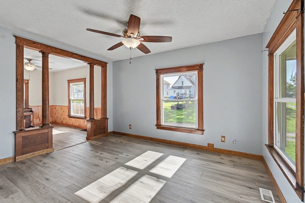 216 W Laurel Street, Willard, Ohio 44890, 3 Bedrooms Bedrooms, ,1 BathroomBathrooms,Residential,For Sale,Laurel Street,9073538