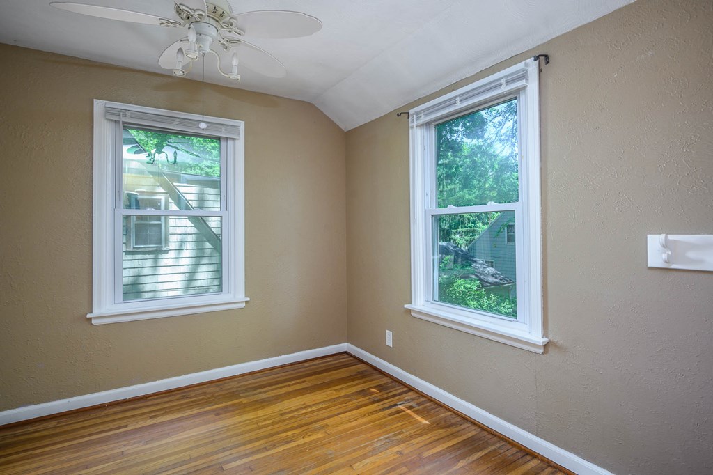 4009 Orono Drive, Toledo, Ohio 43614, 4 Bedrooms Bedrooms, ,2 BathroomsBathrooms,Residential,For Sale,Orono Drive,9073546