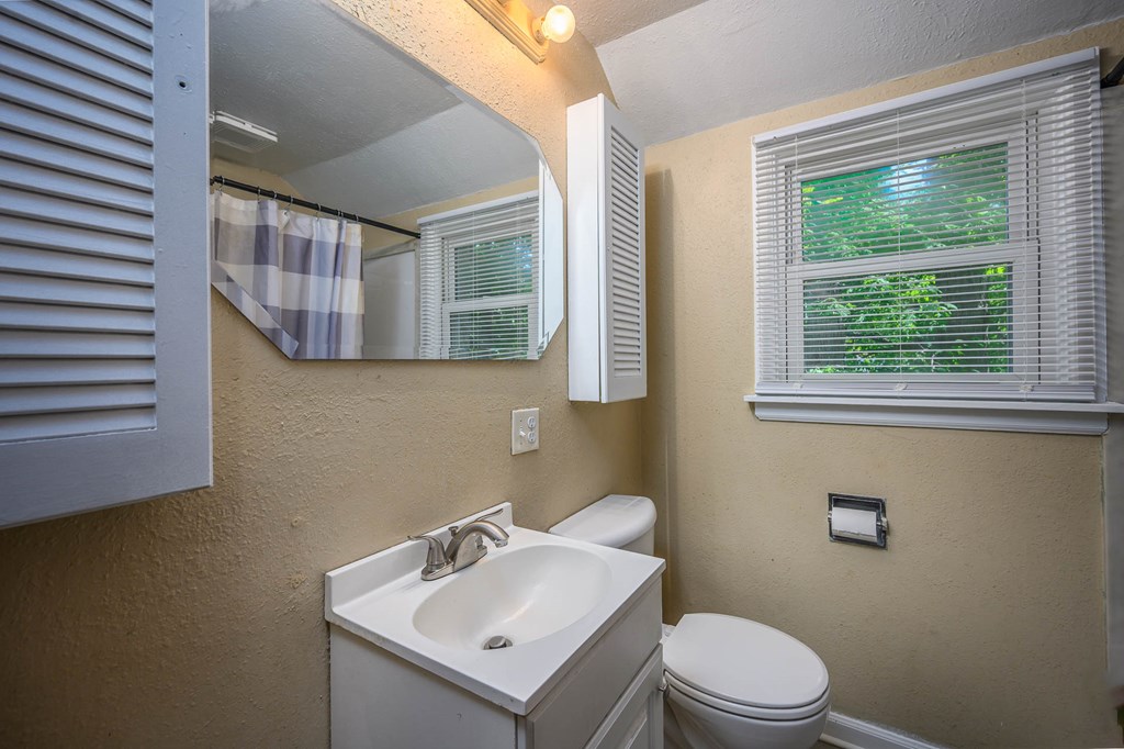 4009 Orono Drive, Toledo, Ohio 43614, 4 Bedrooms Bedrooms, ,2 BathroomsBathrooms,Residential,For Sale,Orono Drive,9073546