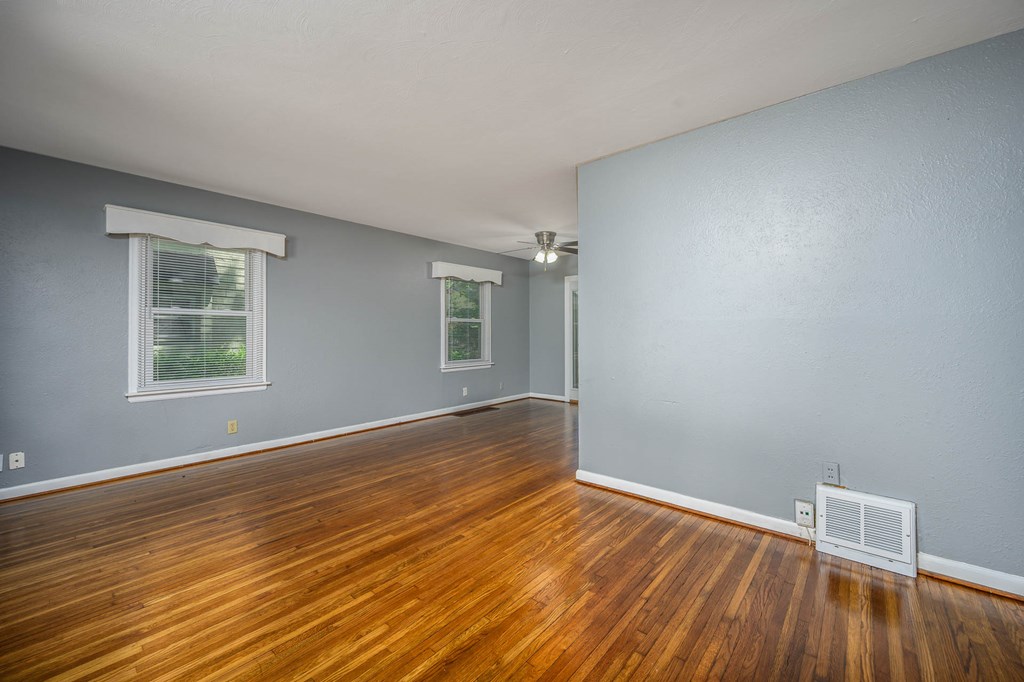 4009 Orono Drive, Toledo, Ohio 43614, 4 Bedrooms Bedrooms, ,2 BathroomsBathrooms,Residential,For Sale,Orono Drive,9073546