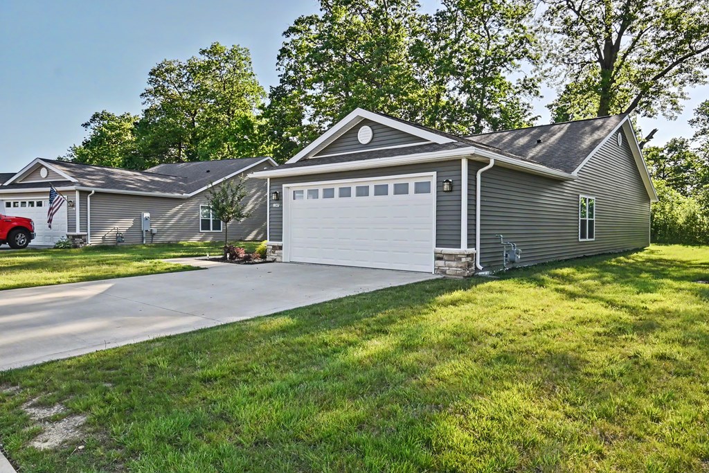 1547 Arrow Drive, Ashland, Ohio 44805, 2 Bedrooms Bedrooms, ,2 BathroomsBathrooms,Residential,For Sale,Arrow Drive,9073568 1547 Arrow Drive, Ashland, Ohio 44805, 2 Bedrooms Bedrooms, ,2 BathroomsBathrooms,Residential,For Sale,Arrow Drive,9073568