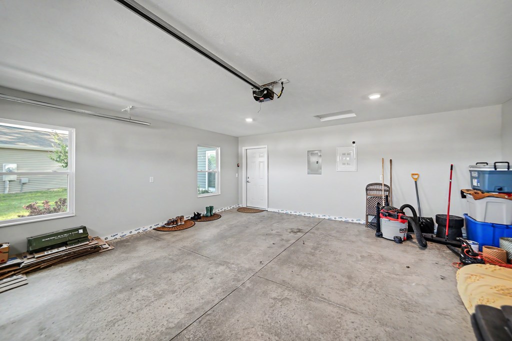 1547 Arrow Drive, Ashland, Ohio 44805, 2 Bedrooms Bedrooms, ,2 BathroomsBathrooms,Residential,For Sale,Arrow Drive,9073568 1547 Arrow Drive, Ashland, Ohio 44805, 2 Bedrooms Bedrooms, ,2 BathroomsBathrooms,Residential,For Sale,Arrow Drive,9073568