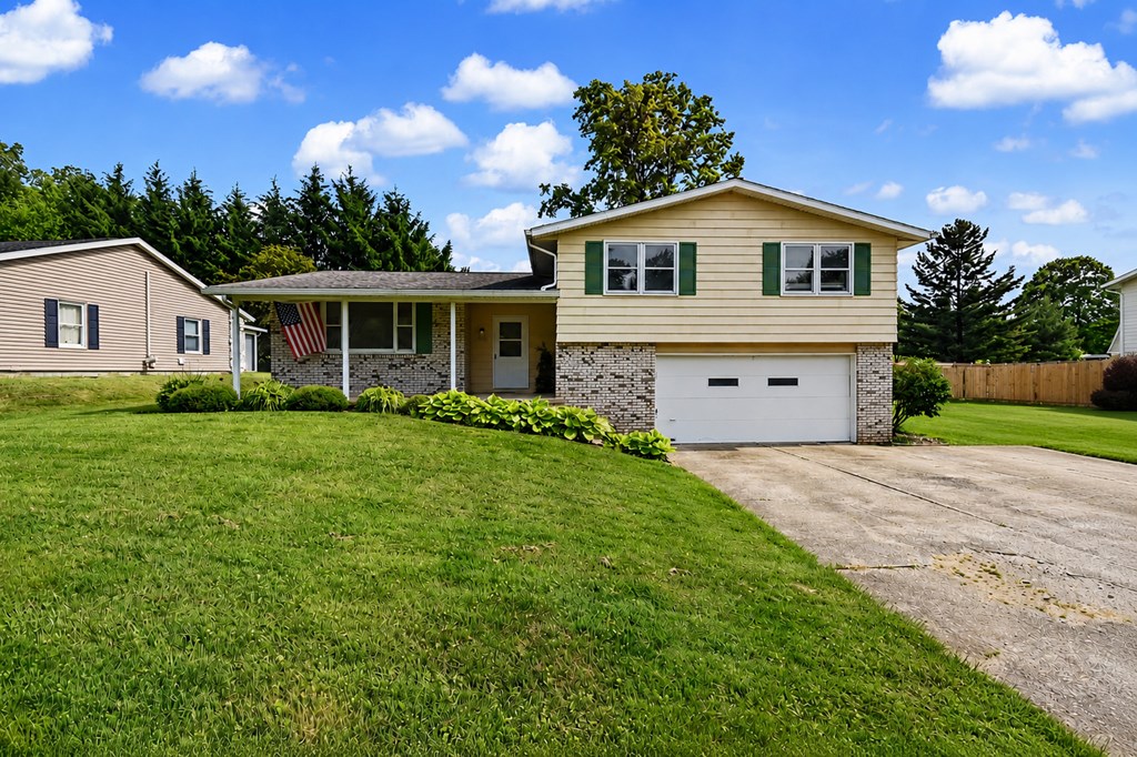 541 Sequoia, Mansfield, Ohio 44904, 4 Bedrooms Bedrooms, ,2 BathroomsBathrooms,Residential,For Sale,Sequoia,9073583