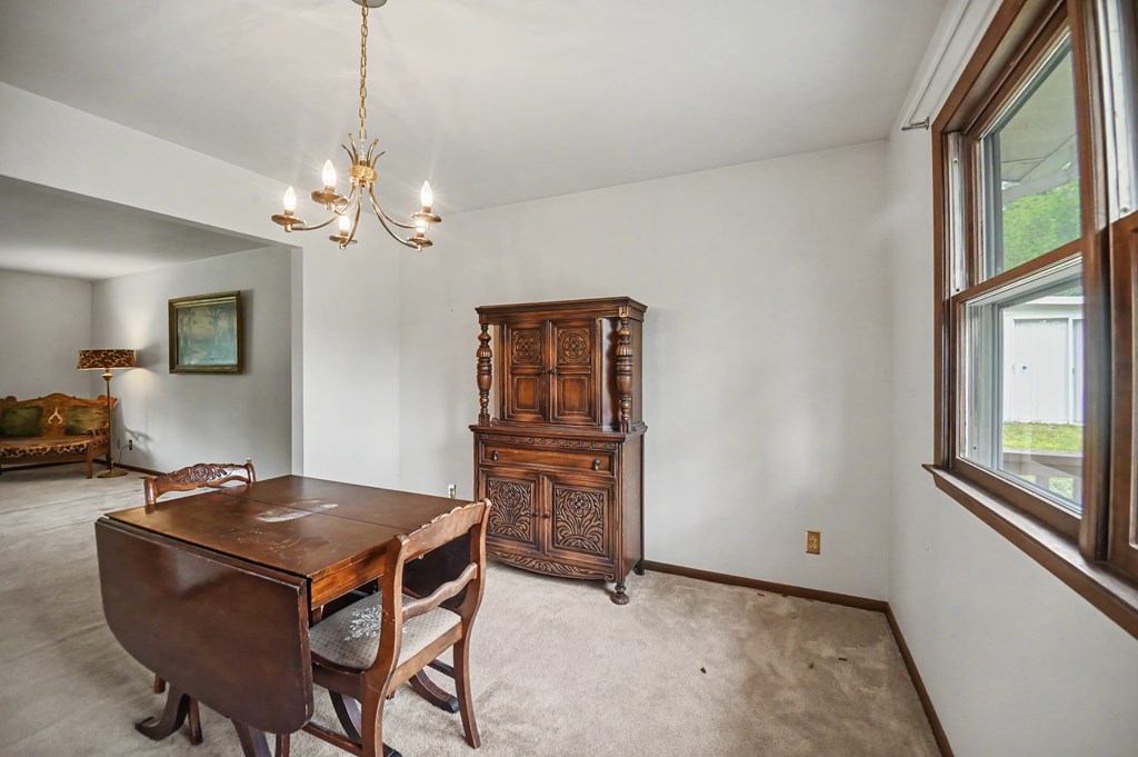 541 Sequoia, Mansfield, Ohio 44904, 4 Bedrooms Bedrooms, ,2 BathroomsBathrooms,Residential,For Sale,Sequoia,9073583