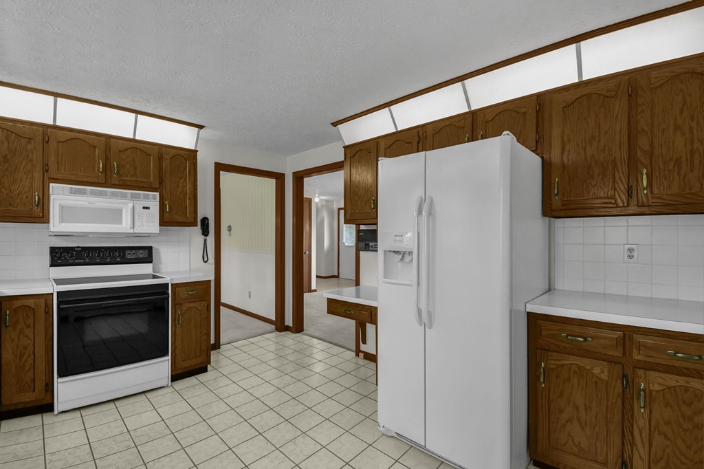 2560 Wedgewood Drive, Mansfield, Ohio 44903, 4 Bedrooms Bedrooms, ,3 BathroomsBathrooms,Residential,For Sale,Wedgewood Drive,9073582 2560 Wedgewood Drive, Mansfield, Ohio 44903, 4 Bedrooms Bedrooms, ,3 BathroomsBathrooms,Residential,For Sale,Wedgewood Drive,9073582