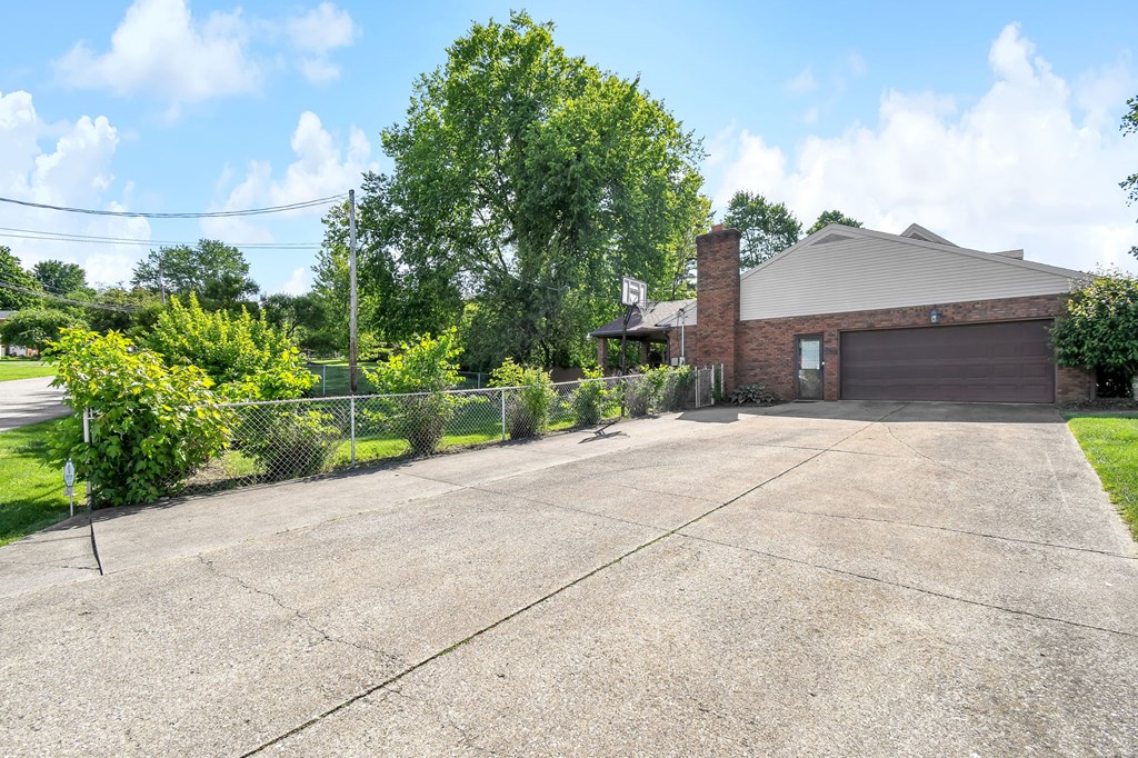2560 Wedgewood Drive, Mansfield, Ohio 44903, 4 Bedrooms Bedrooms, ,3 BathroomsBathrooms,Residential,For Sale,Wedgewood Drive,9073582 2560 Wedgewood Drive, Mansfield, Ohio 44903, 4 Bedrooms Bedrooms, ,3 BathroomsBathrooms,Residential,For Sale,Wedgewood Drive,9073582