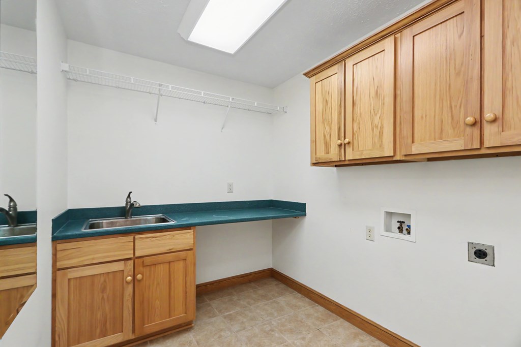 855 Bowers Road, Mansfield, Ohio 44903, 3 Bedrooms Bedrooms, ,2 BathroomsBathrooms,Residential,For Sale,Bowers Road,9073597