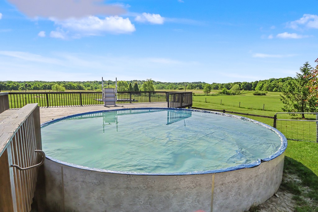 855 Bowers Road, Mansfield, Ohio 44903, 3 Bedrooms Bedrooms, ,2 BathroomsBathrooms,Residential,For Sale,Bowers Road,9073597