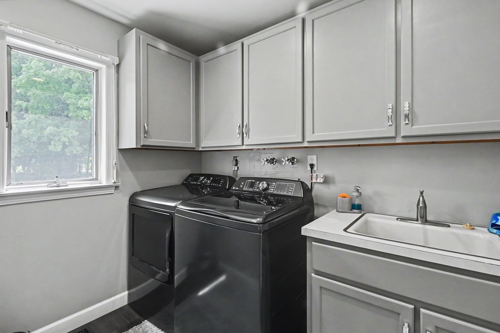 1071 Sheirer Road, Mansfield, Ohio 44903, 5 Bedrooms Bedrooms, ,5 BathroomsBathrooms,Residential,For Sale,Sheirer Road,9073615