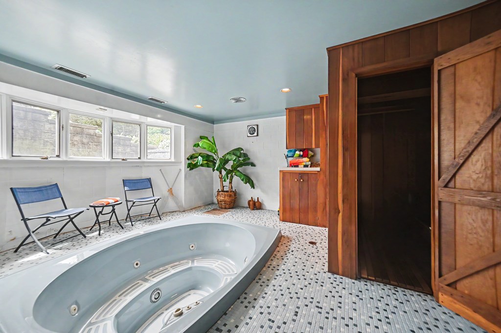 1071 Sheirer Road, Mansfield, Ohio 44903, 5 Bedrooms Bedrooms, ,5 BathroomsBathrooms,Residential,For Sale,Sheirer Road,9073615