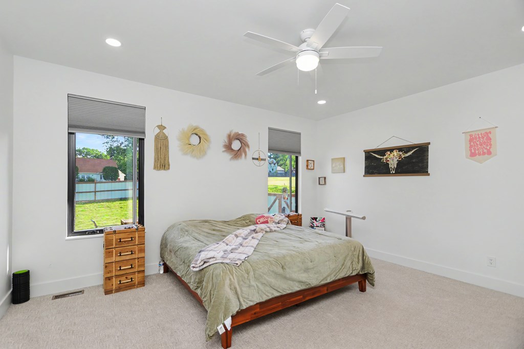 21 Betty Drive, Bellville, Ohio 44813, 3 Bedrooms Bedrooms, ,2 BathroomsBathrooms,Residential,For Sale,Betty Drive,9073618