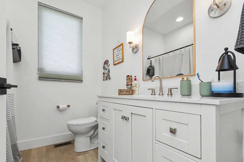 21 Betty Drive, Bellville, Ohio 44813, 3 Bedrooms Bedrooms, ,2 BathroomsBathrooms,Residential,For Sale,Betty Drive,9073618