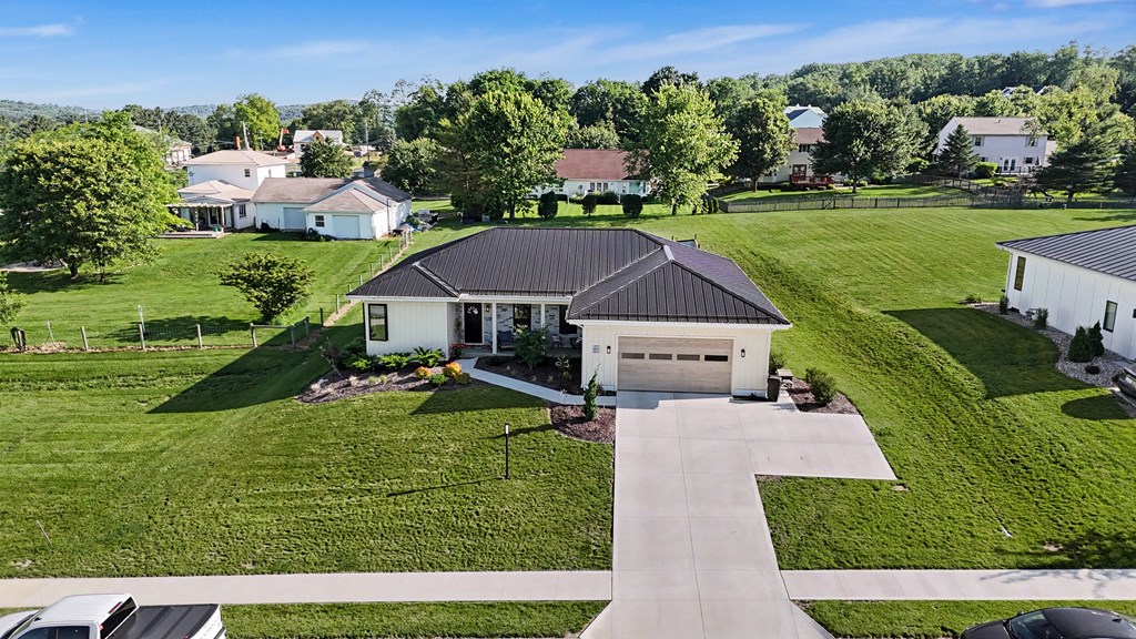 21 Betty Drive, Bellville, Ohio 44813, 3 Bedrooms Bedrooms, ,2 BathroomsBathrooms,Residential,For Sale,Betty Drive,9073618