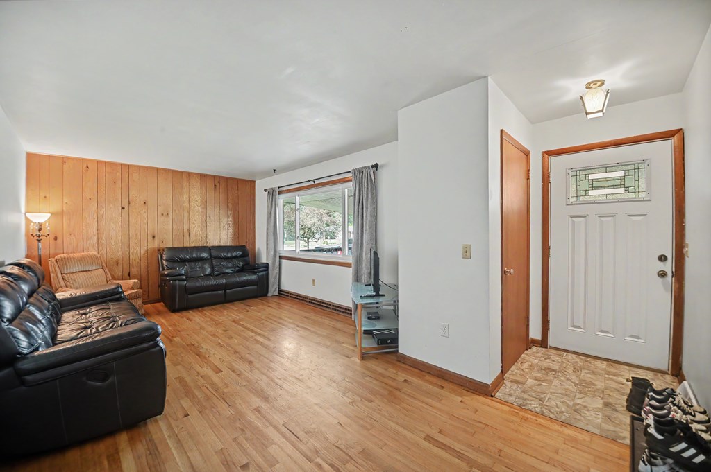 139 Arlington Avenue, Galion, Ohio 44833, 3 Bedrooms Bedrooms, ,1 BathroomBathrooms,Residential,For Sale,Arlington Avenue,9073631 139 Arlington Avenue, Galion, Ohio 44833, 3 Bedrooms Bedrooms, ,1 BathroomBathrooms,Residential,For Sale,Arlington Avenue,9073631