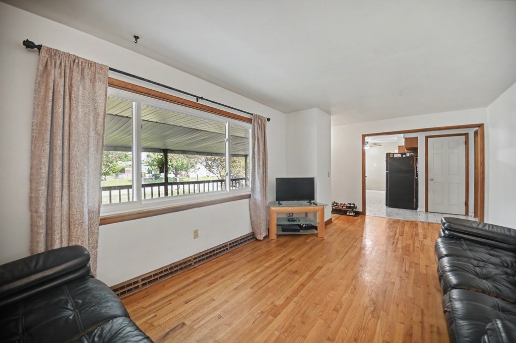 139 Arlington Avenue, Galion, Ohio 44833, 3 Bedrooms Bedrooms, ,1 BathroomBathrooms,Residential,For Sale,Arlington Avenue,9073631 139 Arlington Avenue, Galion, Ohio 44833, 3 Bedrooms Bedrooms, ,1 BathroomBathrooms,Residential,For Sale,Arlington Avenue,9073631