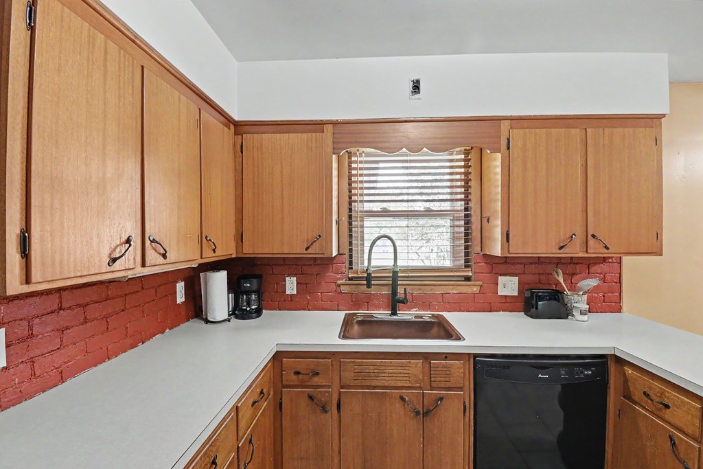 139 Arlington Avenue, Galion, Ohio 44833, 3 Bedrooms Bedrooms, ,1 BathroomBathrooms,Residential,For Sale,Arlington Avenue,9073631 139 Arlington Avenue, Galion, Ohio 44833, 3 Bedrooms Bedrooms, ,1 BathroomBathrooms,Residential,For Sale,Arlington Avenue,9073631