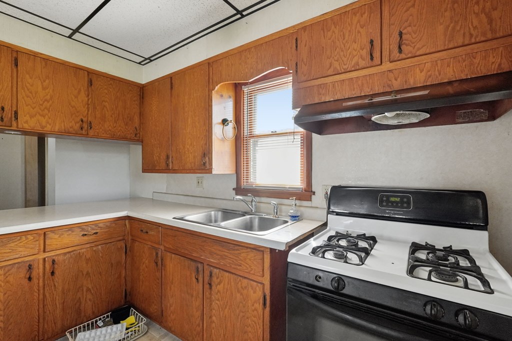 65 Mount Vernon Avenue, Fredericktown, Ohio 43019, 4 Bedrooms Bedrooms, ,2 BathroomsBathrooms,Residential,For Sale,Mount Vernon Avenue,9073633 65 Mount Vernon Avenue, Fredericktown, Ohio 43019, 4 Bedrooms Bedrooms, ,2 BathroomsBathrooms,Residential,For Sale,Mount Vernon Avenue,9073633