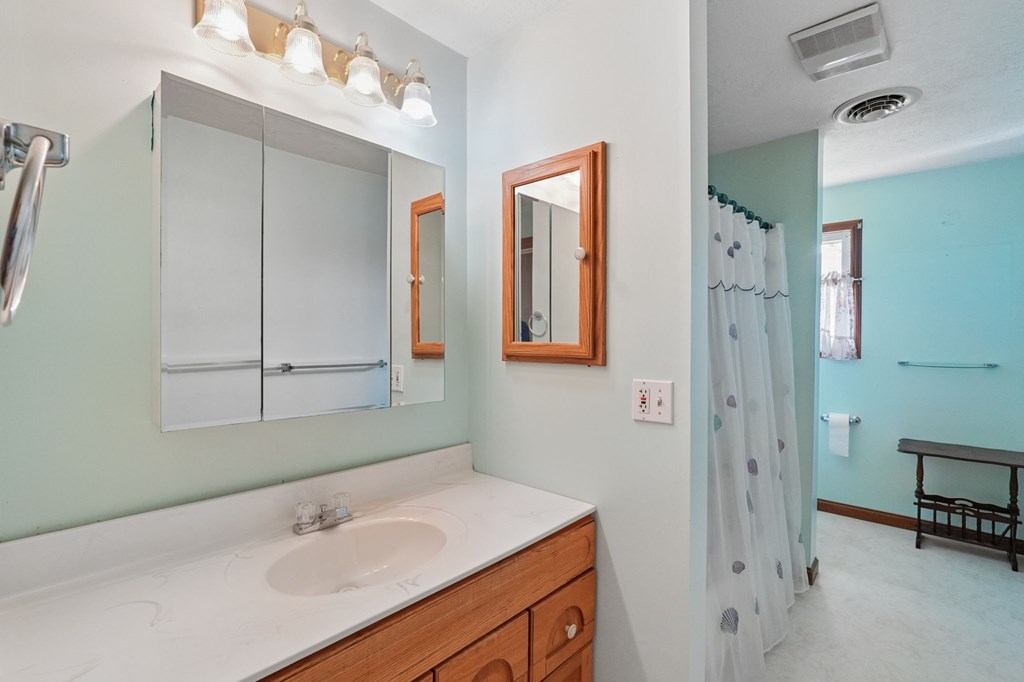 65 Mount Vernon Avenue, Fredericktown, Ohio 43019, 4 Bedrooms Bedrooms, ,2 BathroomsBathrooms,Residential,For Sale,Mount Vernon Avenue,9073633 65 Mount Vernon Avenue, Fredericktown, Ohio 43019, 4 Bedrooms Bedrooms, ,2 BathroomsBathrooms,Residential,For Sale,Mount Vernon Avenue,9073633