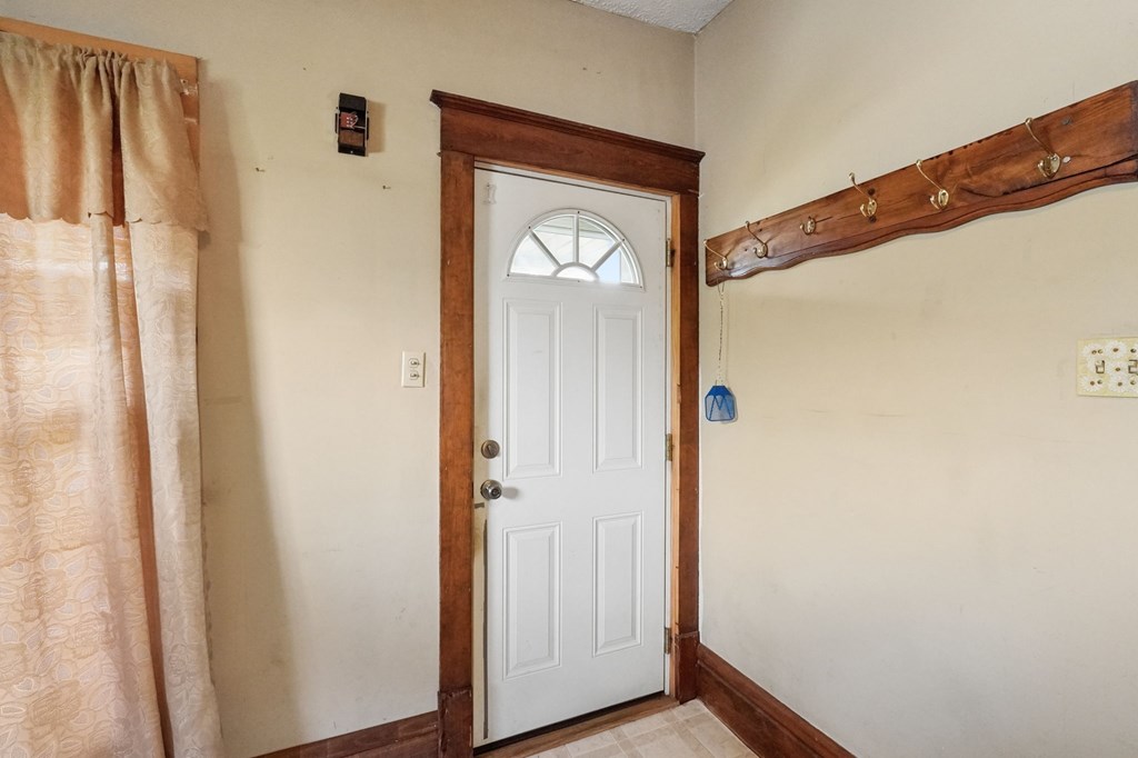 65 Mount Vernon Avenue, Fredericktown, Ohio 43019, 4 Bedrooms Bedrooms, ,2 BathroomsBathrooms,Residential,For Sale,Mount Vernon Avenue,9073633 65 Mount Vernon Avenue, Fredericktown, Ohio 43019, 4 Bedrooms Bedrooms, ,2 BathroomsBathrooms,Residential,For Sale,Mount Vernon Avenue,9073633