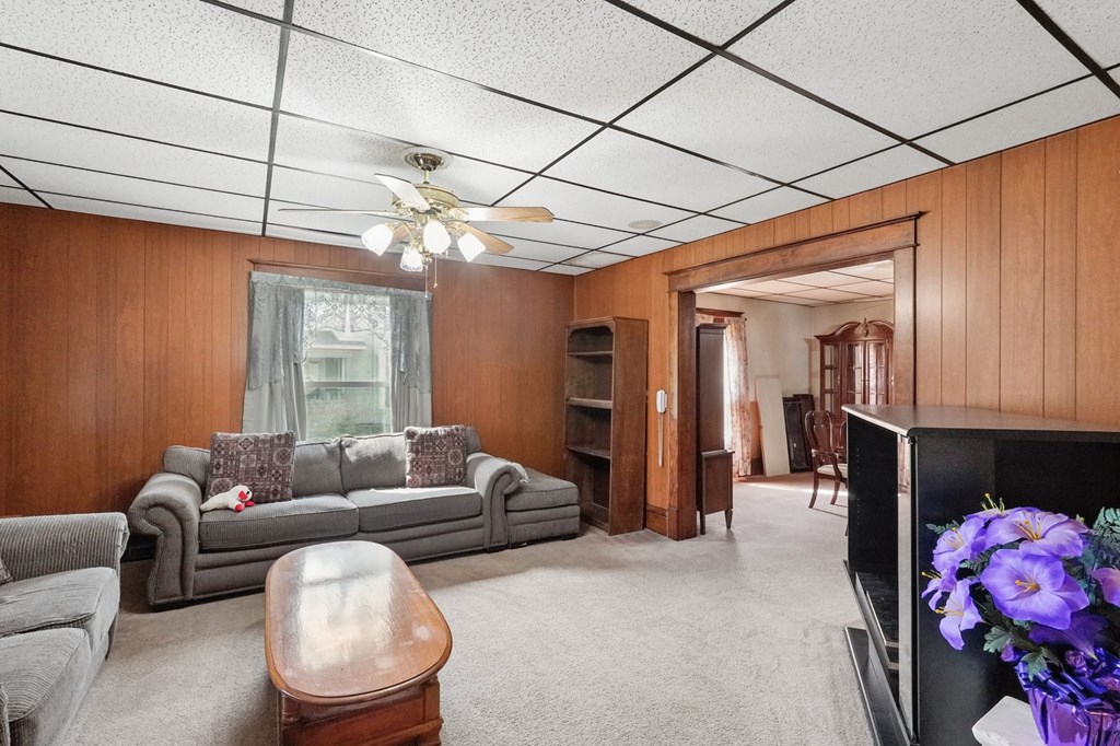65 Mount Vernon Avenue, Fredericktown, Ohio 43019, 4 Bedrooms Bedrooms, ,2 BathroomsBathrooms,Residential,For Sale,Mount Vernon Avenue,9073633 65 Mount Vernon Avenue, Fredericktown, Ohio 43019, 4 Bedrooms Bedrooms, ,2 BathroomsBathrooms,Residential,For Sale,Mount Vernon Avenue,9073633