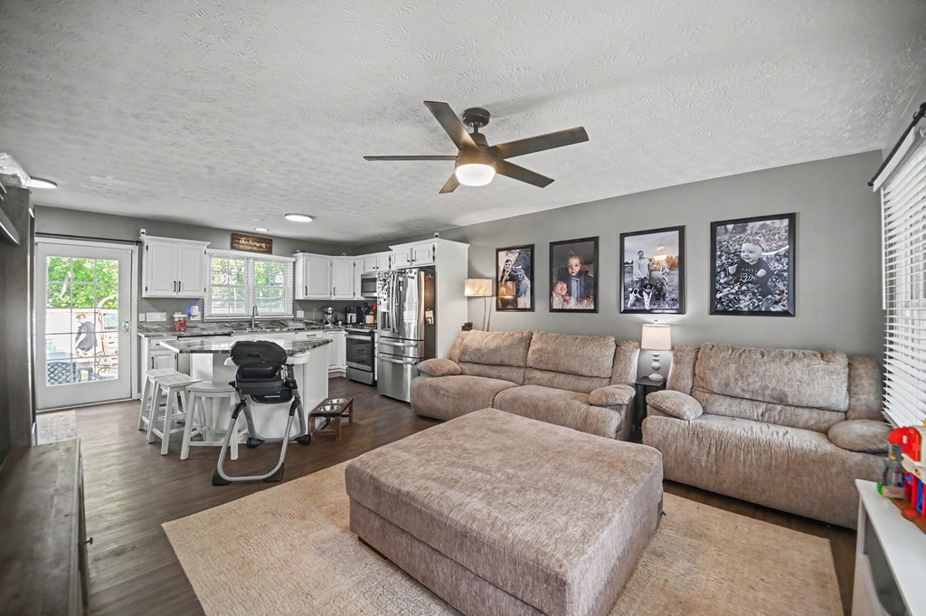 126 N Old State Road, Norwalk, Ohio 44857, 3 Bedrooms Bedrooms, ,2 BathroomsBathrooms,Residential,For Sale,Old State Road,9073634 126 N Old State Road, Norwalk, Ohio 44857, 3 Bedrooms Bedrooms, ,2 BathroomsBathrooms,Residential,For Sale,Old State Road,9073634