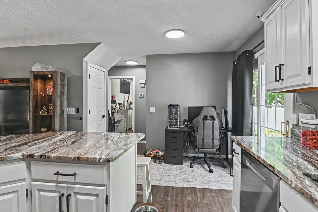 126 N Old State Road, Norwalk, Ohio 44857, 3 Bedrooms Bedrooms, ,2 BathroomsBathrooms,Residential,For Sale,Old State Road,9073634 126 N Old State Road, Norwalk, Ohio 44857, 3 Bedrooms Bedrooms, ,2 BathroomsBathrooms,Residential,For Sale,Old State Road,9073634