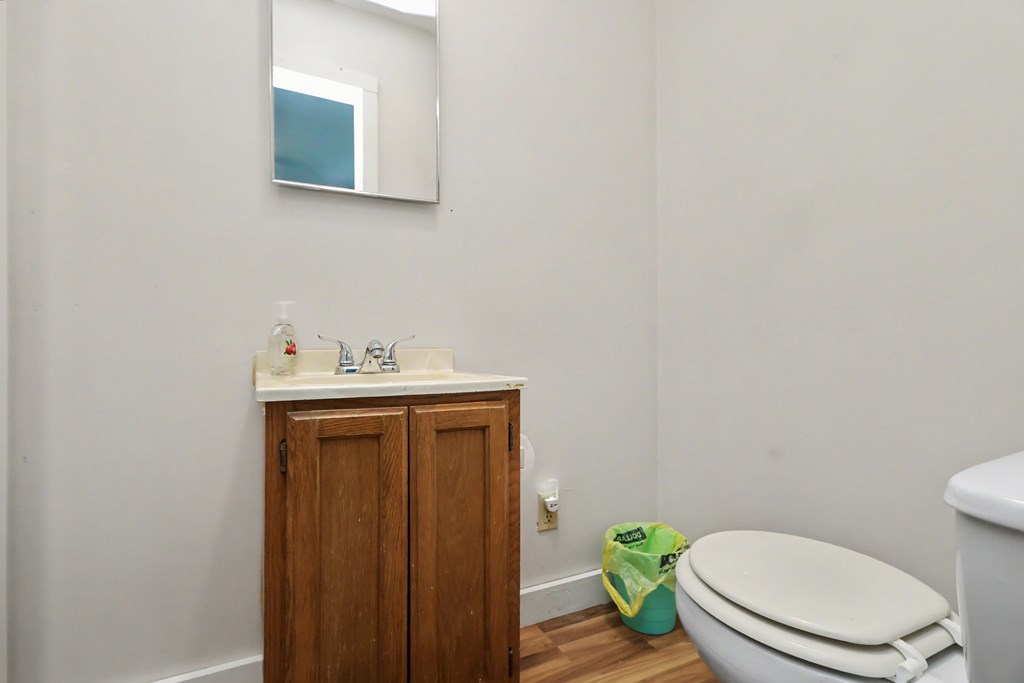 14 Fast Street, Ashland, Ohio 44805, 2 Bedrooms Bedrooms, ,1 BathroomBathrooms,Residential,For Sale,Fast Street,9073669 14 Fast Street, Ashland, Ohio 44805, 2 Bedrooms Bedrooms, ,1 BathroomBathrooms,Residential,For Sale,Fast Street,9073669